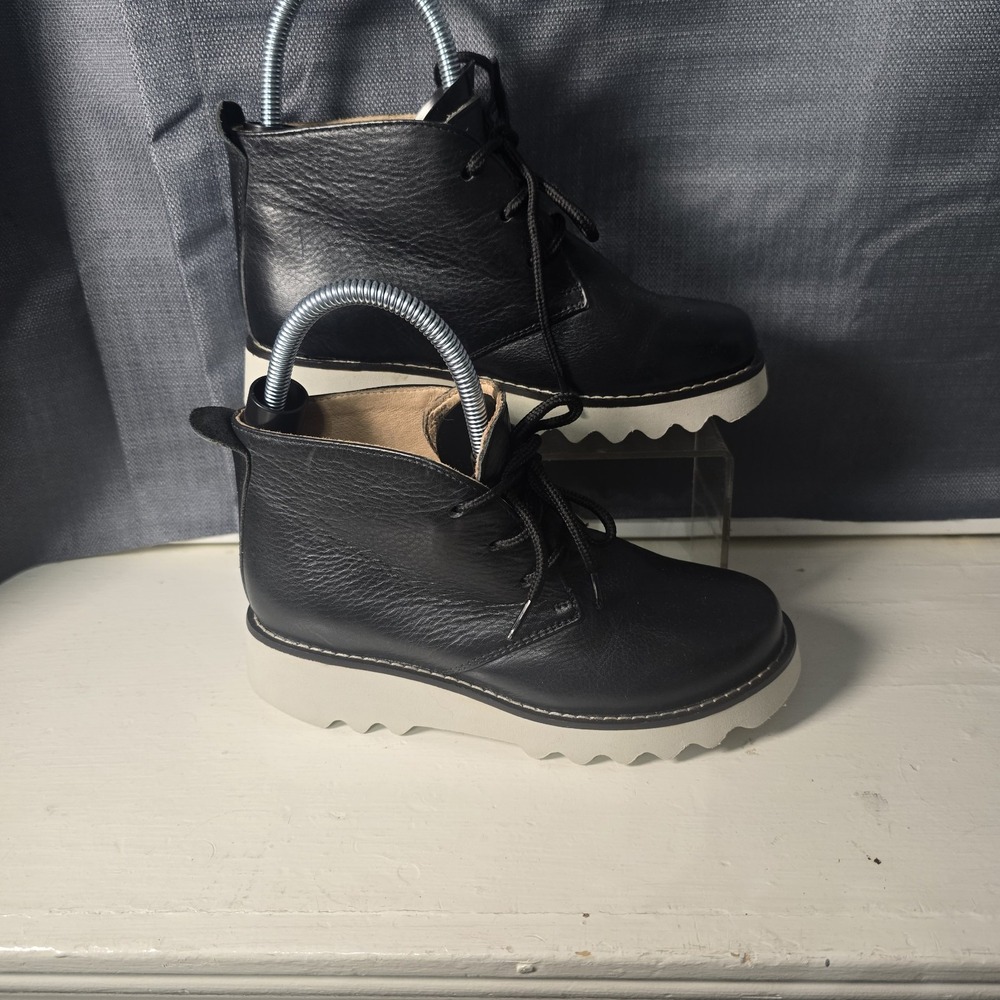 Sanita Women's Black Leather Lace-Up Chukka Ankle Boots White Lug Sole EU 35